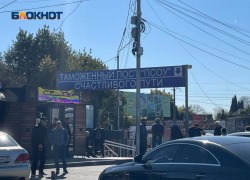 Жительница Сочи помогла ребенку-инвалиду, которого родители вывезли и бросили в Абхазии