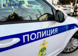 В Сочи полицейский избил нарушителей и распылил в них баллончик