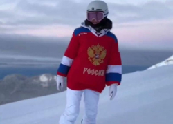  Блогер Ида Галич встретила рассвет и спустилась на сноуборде с гор в Сочи