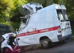 Бригада "Скорой" пострадала в ДТП на трассе "Джубга-Сочи"