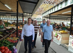 Мэр Прошунин заявил, что в разгар курортного сезона цены на продукты в Сочи стали падать