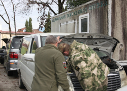 Таможенники Сочи передали 4 конфискованные машины в зону СВО