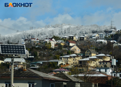 К семи школам Сочи отменили подвоз детей