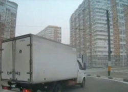 Ураган бушует в Новороссийске