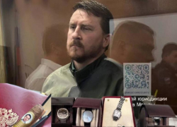 Потерял бриллианты, коллекцию вин и 50 квартир: у бывшего мэра Сочи Копайгородского изъяли имущество на 1,6 млрд рублей