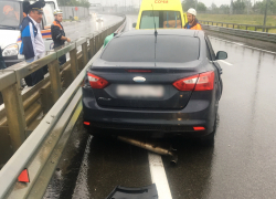 МЧС спасли мужчину в Красной Поляне, которого зажало в салоне легкового автомобиля