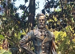 В Ривьере состоялось торжественное открытие памятника в честь Василия Хлудова