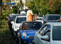 В Сочи появились автомобили, фиксирующие нарушения правил парковки