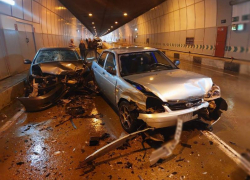 Четыре человека пострадали в аварии в тоннеле в Сочи