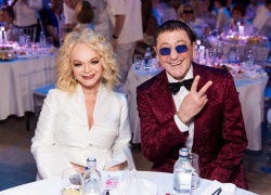 «Не надо в это лезть и говорить!»: уроженец Сочи Григорий Лепс заступился за Ларису Долину