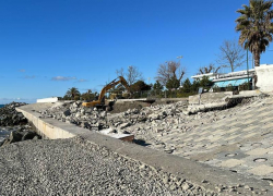 Месяц дали ООО «Энергопроект», чтобы восстановить разрушенную набережную Сириуса