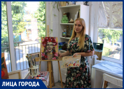 «Меня всегда интересовало все волшебное»: Кристина Макарова о тонкостях работы художника в Сочи 