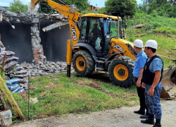 Эллинг-самострой снесли на земле РЖД в Сочи