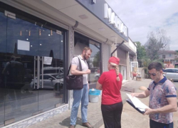 В Сочи проверили придорожные кафе и магазины на соблюдение санитарных норм