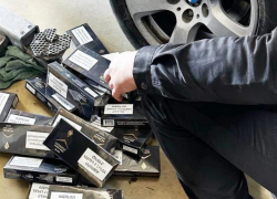 Гражданин Абхазии пытался незаконно провезти в Сочи почти 600 пачек сигарет