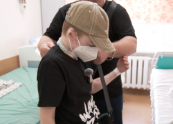 Спустя полгода выписан из больницы 9-летний мальчик, покусанный собаками в Сочи