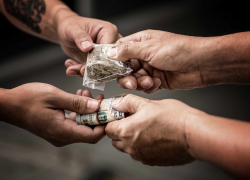 В Туапсе приезжим грозит до 20 лет за сбыт наркотиков