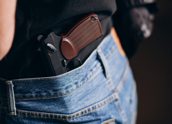 Пистолет изъяли у жителя Кемерово, который хотел остановить драку в Сочи