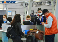 Борт сильно трясло: пассажирский самолет Сочи — Москва совершил экстренную посадку в Волгограде