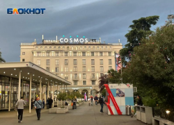 Власти Сочи попросили отели снизить цены при закрытии аэропорта из-за атак БПЛА