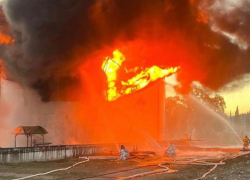 Резервуар с дизельным топливом загорелся в Сочи