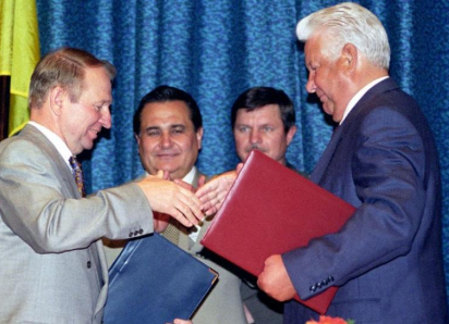 30 лет назад Борис Ельцин подписал в Сочи договор, отдав Украине часть Черноморского флота