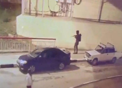 Неизвестный открыл стрельбу из винтовки на улице в Сочи