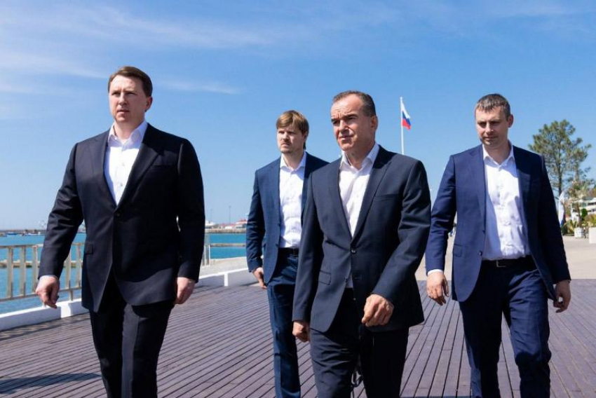 Приехавший в Сочи губернатор Краснодарского края изучил план по модернизации Приморской набережной