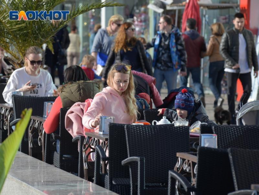 Популярное направление: многие россияне предпочли отмечать 8 Марта в Сочи