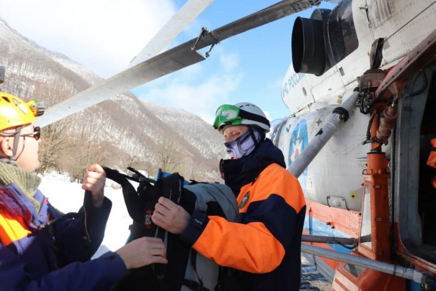 Сочинские спасатели ведут активные поиски пропавшего в горах монаха