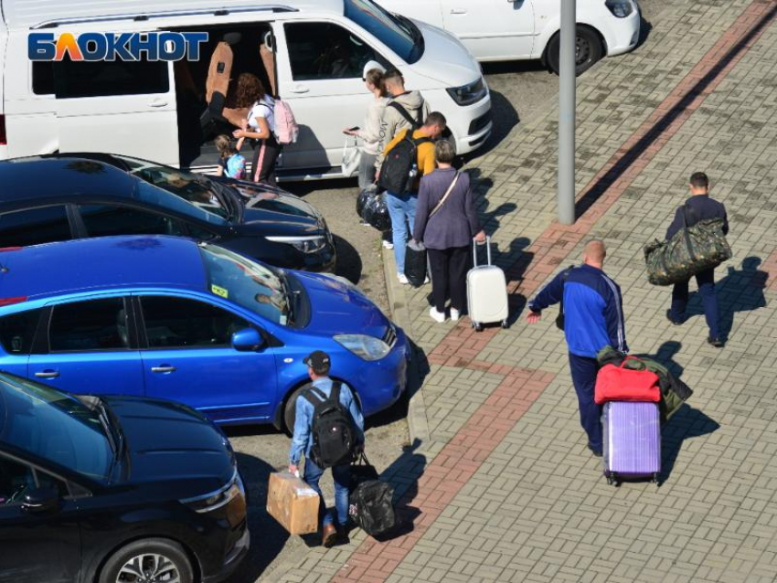  Самолет, поезд или машина: как дешевле добраться в Сочи из Москвы на 8 марта