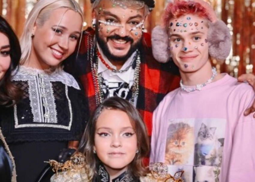 Филипп Киркоров нашел будущую жену своему 11-летнему сыну на концерте в Сочи