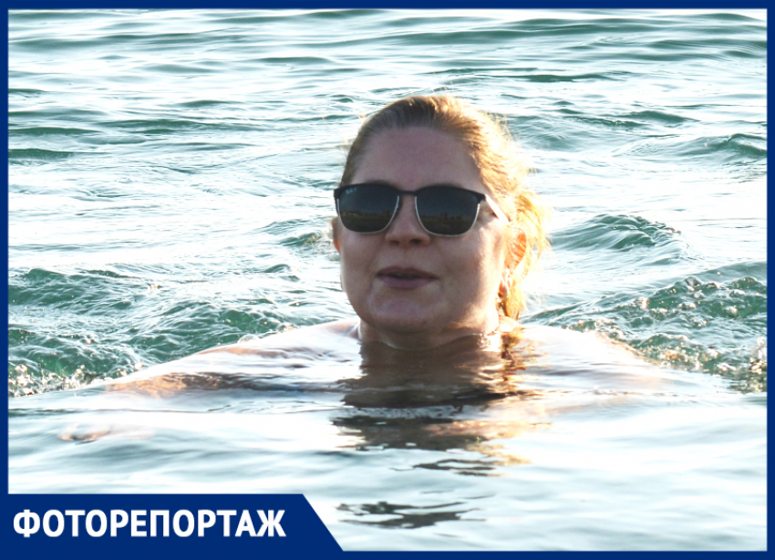 «В Сочи можно купаться круглый год»: отдыхающие открыли купальный сезон в январе 