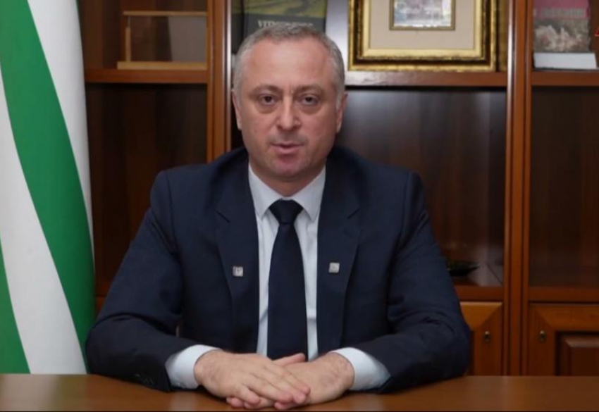 Бадра Гунба заявил о своей победе на выборах президента Абхазии