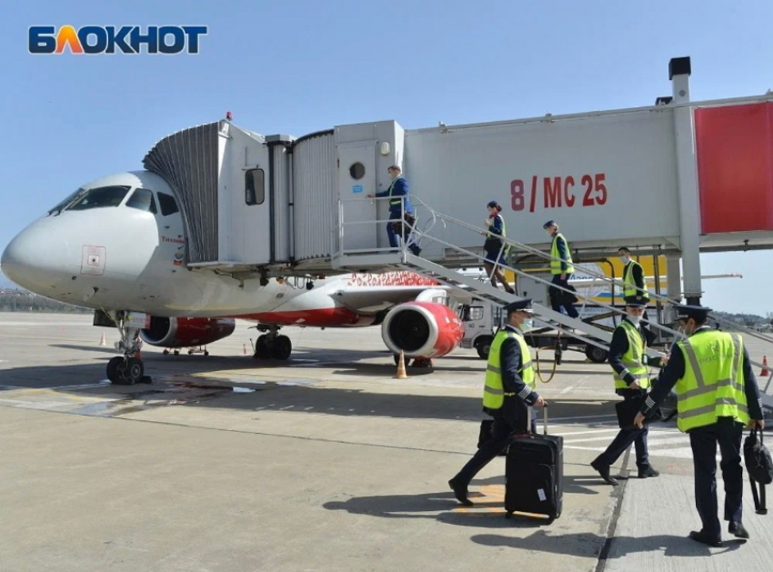 Утечка топлива произошла при взлете самолета в Сочи