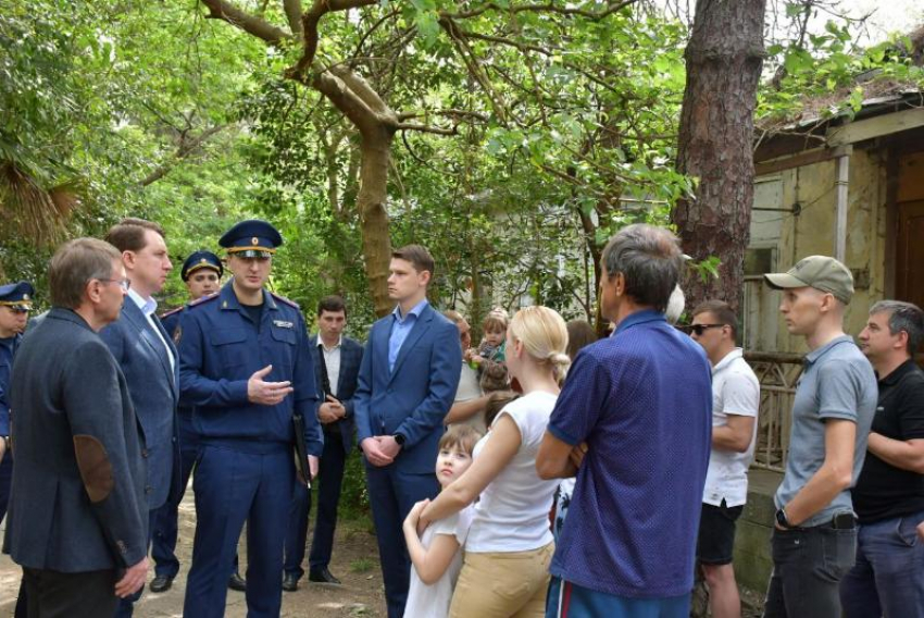 Жителям аварийных домов в Сочи некуда переезжать