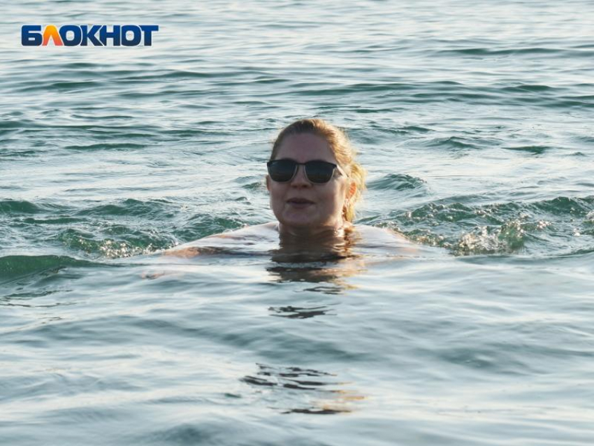 Аномальное тепло продлило купальный сезон в Сочи
