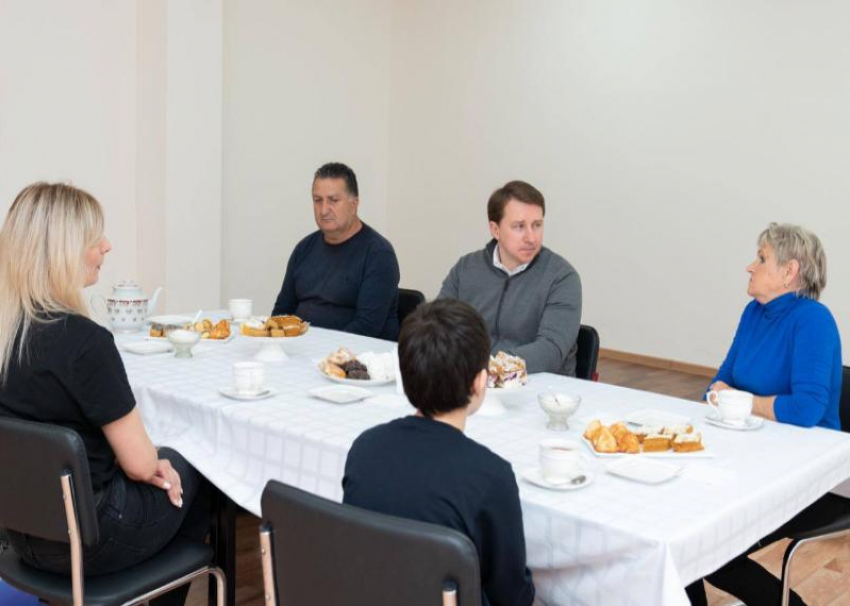Мэр Сочи Алексей Копайгородский встретился с семьями участников СВО