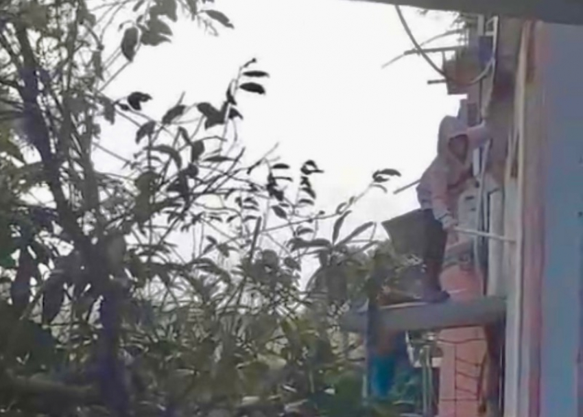 Неуправляемые дети изводят регулярным дебошем соседей в Сочи 