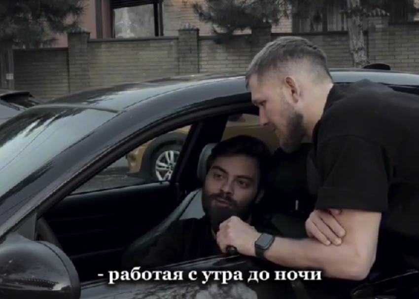 Учитель истории рассказал, что стал доставщиком пиццы в Сочи из-за низкой зарплаты