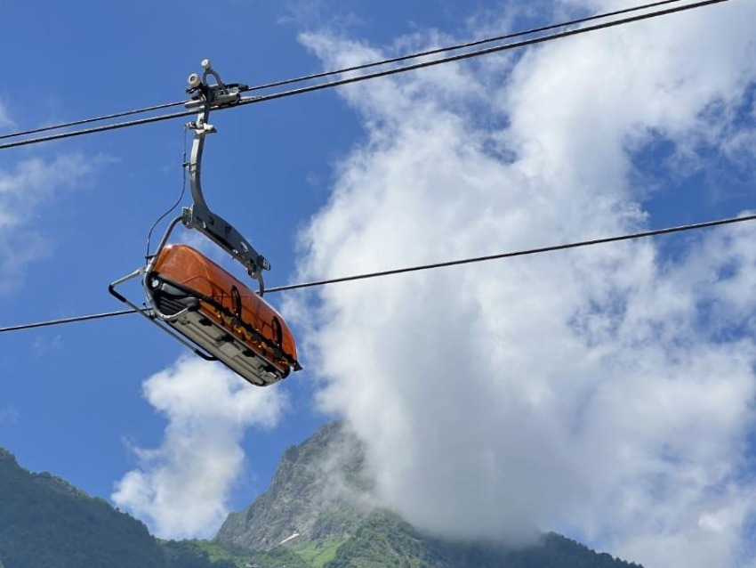 В горах Сочи возобновляют работу канатные дороги «Газпрома» и аквапарк 