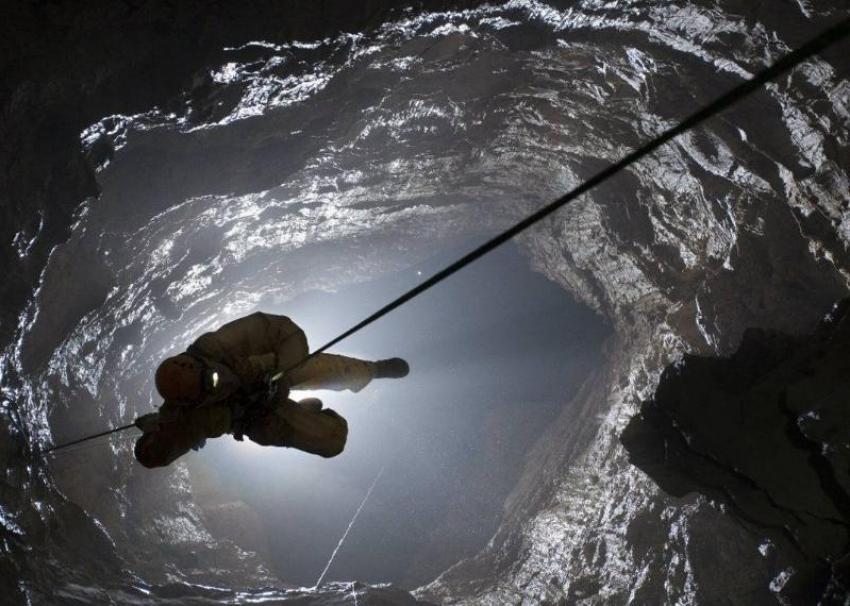 Российские ученые изучат одну из самых глубоких пещер мира, находящуюся в Абхазии