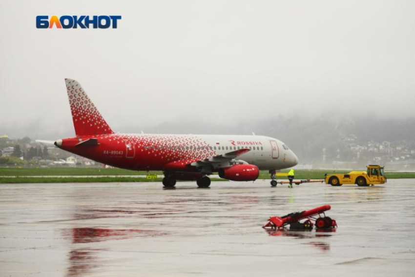  Самолет, летящий из Красноярска в Сочи, вернулся из-за технической неисправности