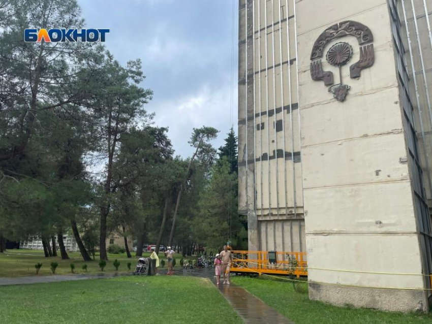 Более чем на 5 миллиардов рублей оказала Россия помощь Абхазии с начала года