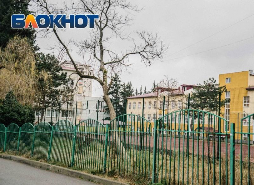 Сочинская прокуратуры выявила грубые нарушения в строительстве школы на Мамайке