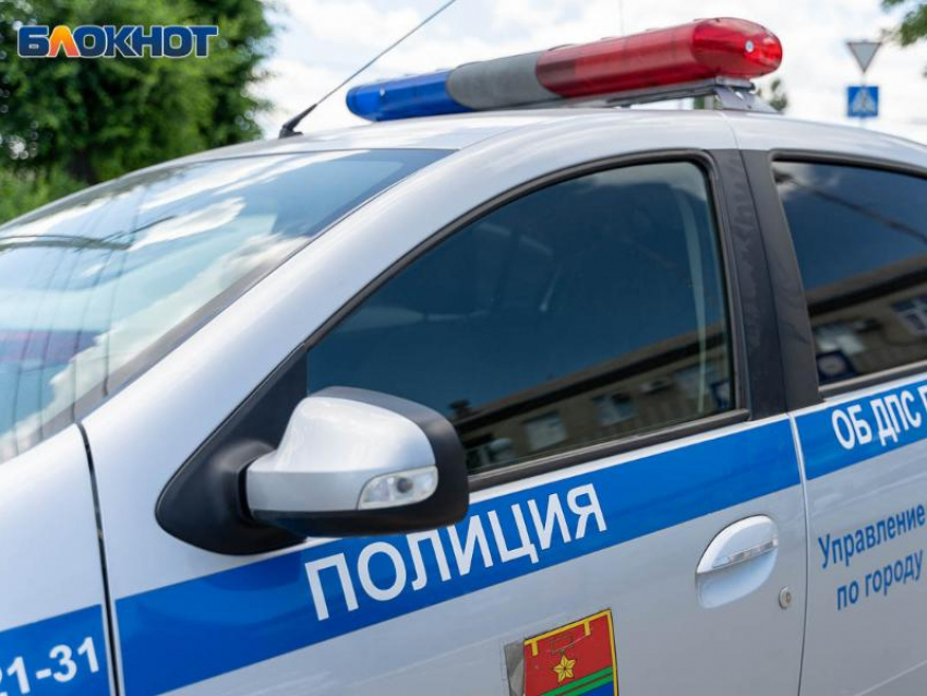 Полиция Сочи устроила засаду для курьера телефонных мошенников