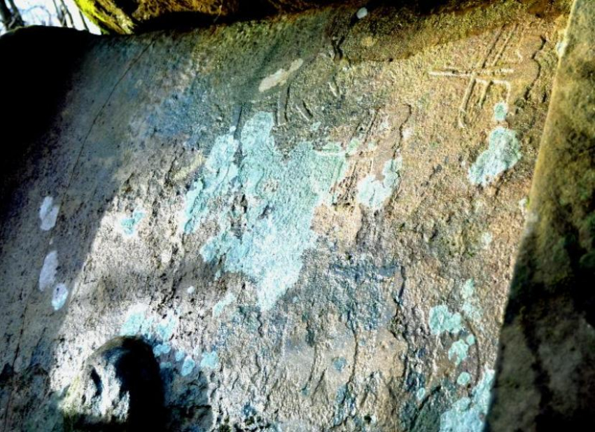 В Большом Сочи на дольменах обнаружили уникальные изображения