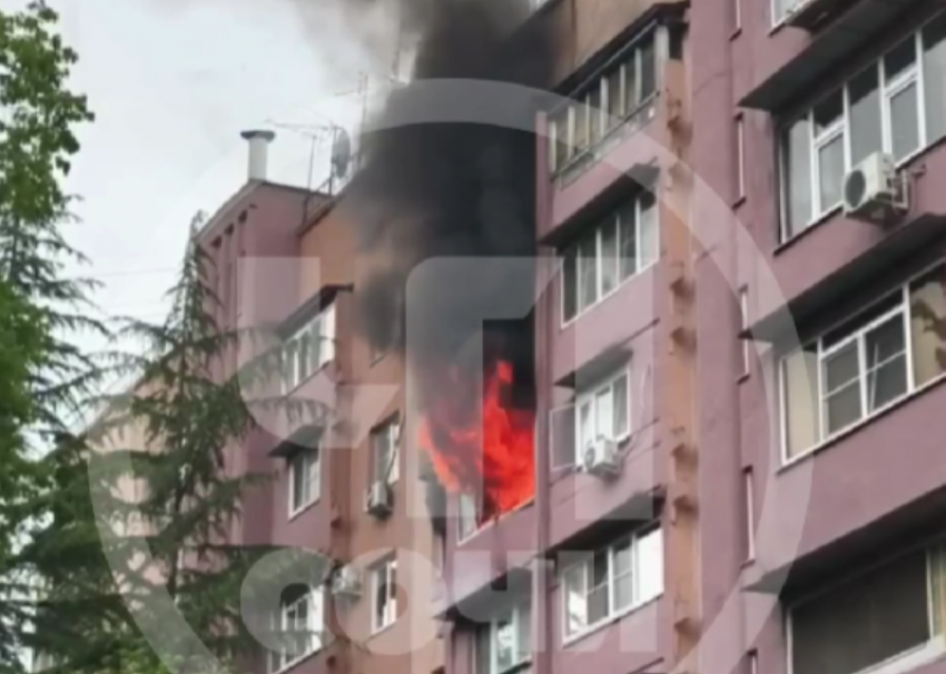 Жителей многоэтажки эвакуировали из-за пожара в микрорайоне Блиново Сочи