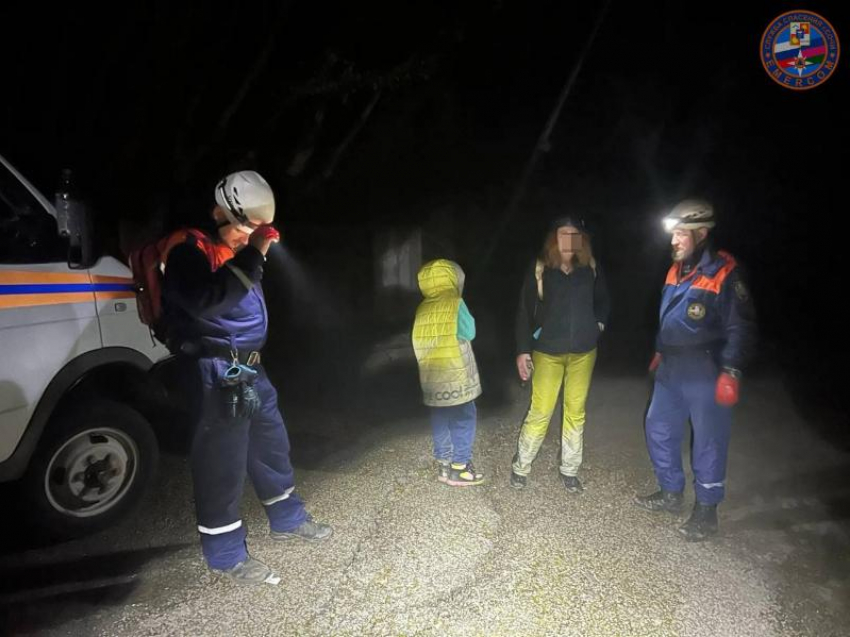 Женщина с ребенком потерялась в Тисо-самшитовой роще Сочи