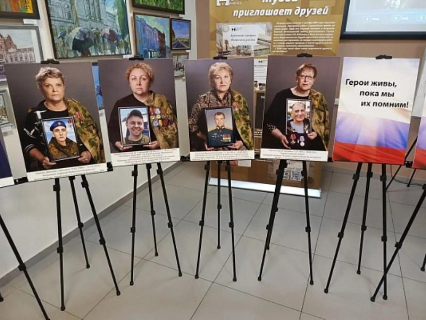 Фотовыставка в честь погибших защитников Отечества открылась в Сочи